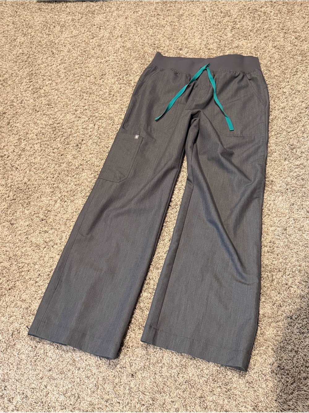 Figs Women's Charcoal Boot-Cut Scrub Pants with Teal Drawstring